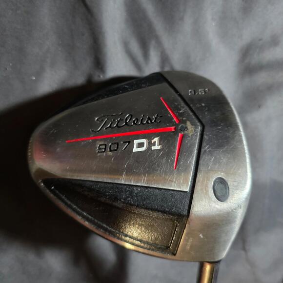 Titleist 907 D1 9.5 Degree Driver Stiff Flex Aldila VS Proto 65g RH
